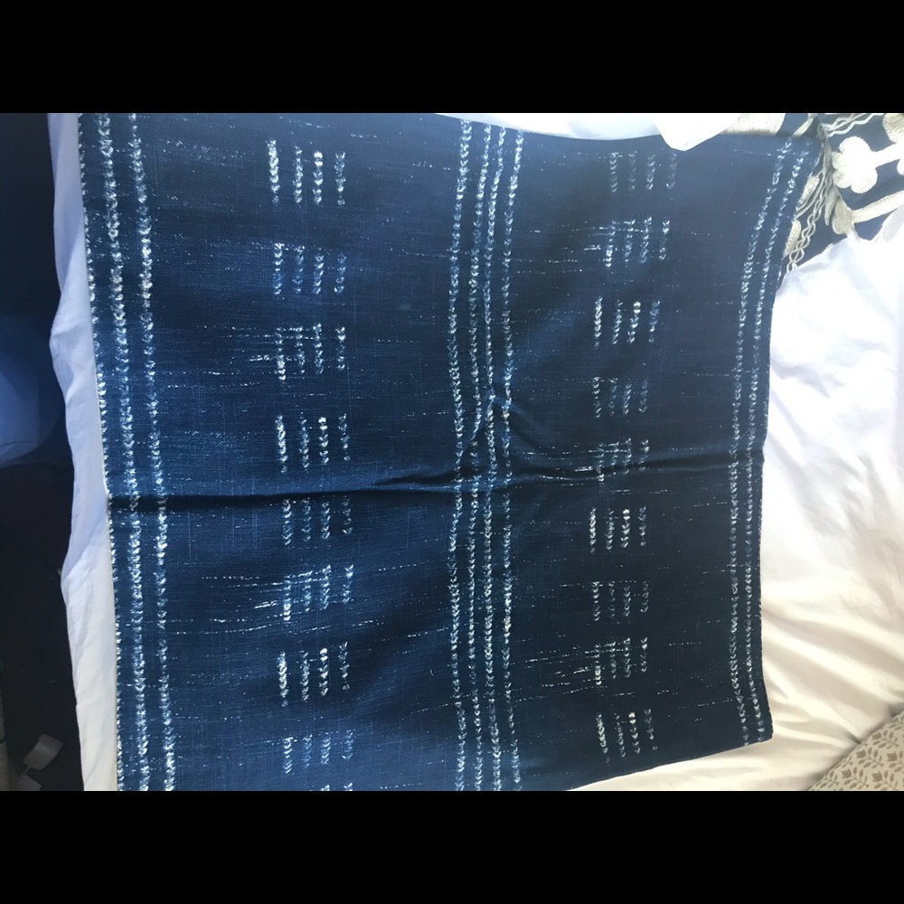 2 Pottery Barn navy pillow Shams with tags
